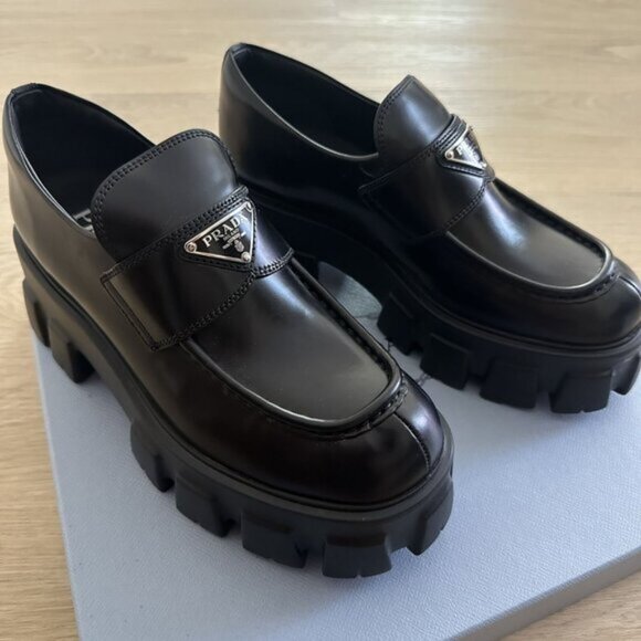 Prada Women's Black Loafers - Picture 1 of 3